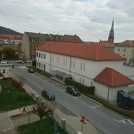Ferienwohnung Und Apartment Loebau, Stadt- Und Messenah Buitenkant foto