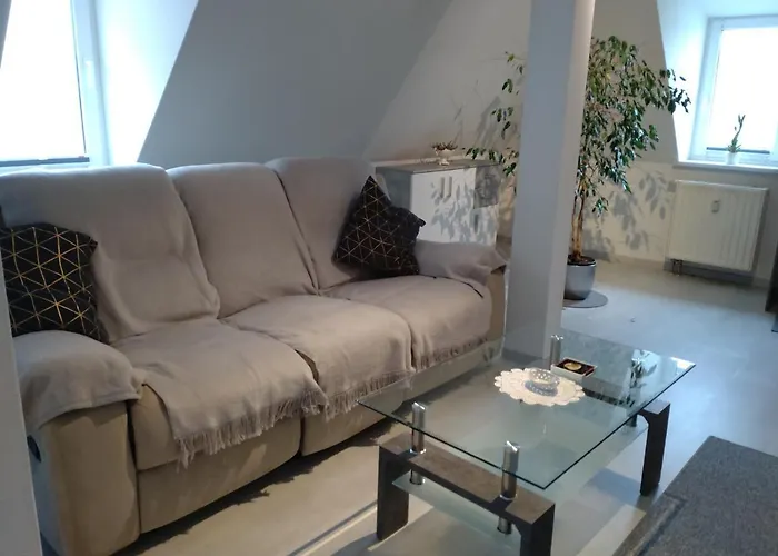 Ferienwohnung Und Apartment Loebau, Stadt- Und Messenah