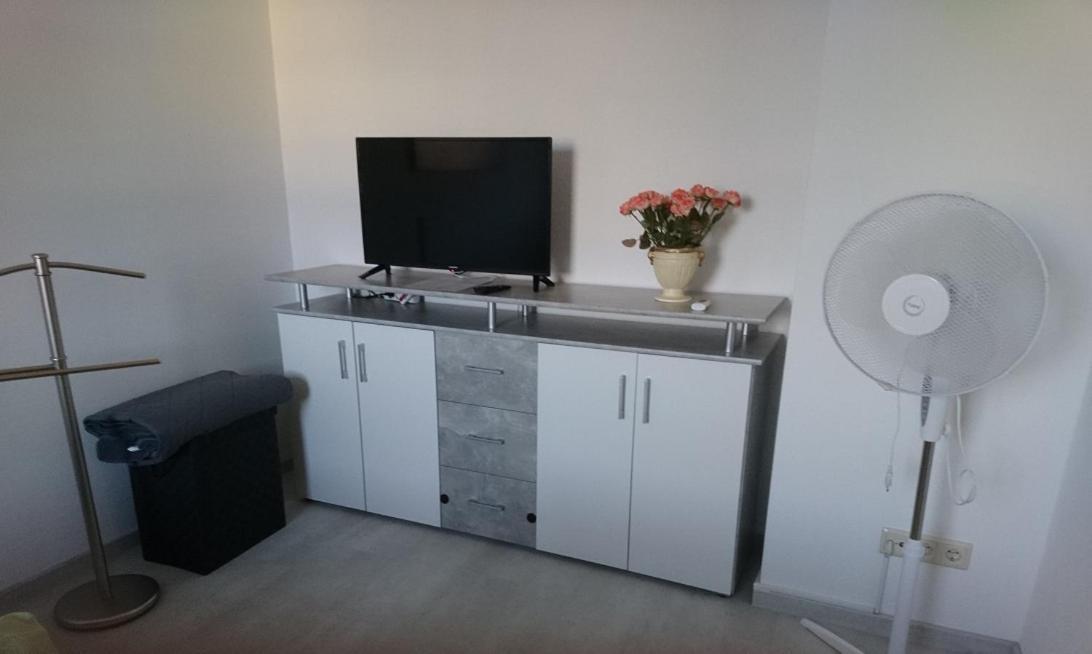 Und Loebau, Stadt- Und Messenah Apartment