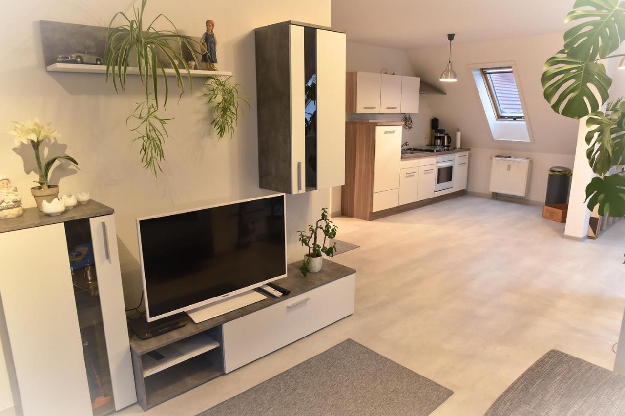 Apartment Und Loebau, Stadt- Und Messenah *